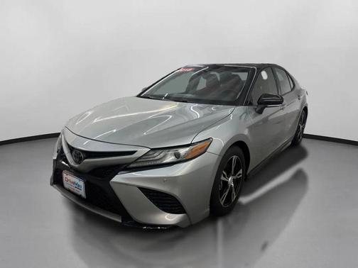 Predawn Gray Mica 2018 Toyota Camry XSE