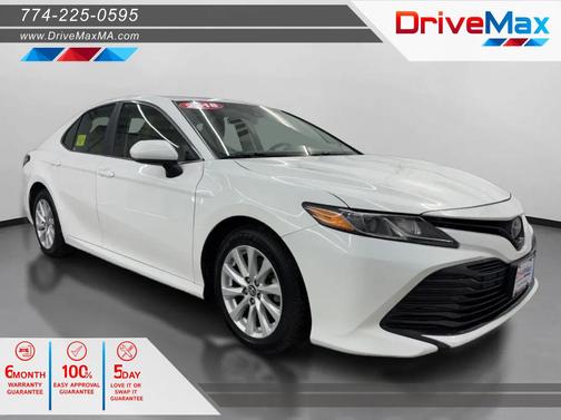 Super White 2018 Toyota Camry LE