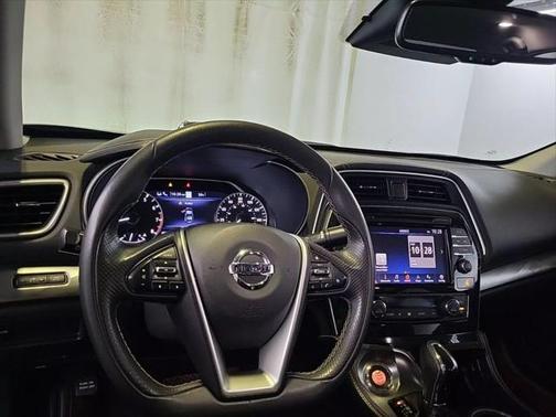 2022 Nissan Maxima SV Xtronic CVT