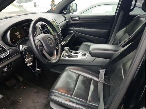 Diamond Black Crystal Pearlcoat 2019 Jeep Grand Cherokee High Altitude