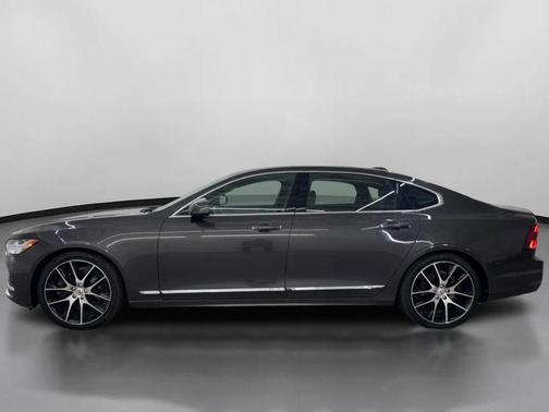 Platinum Grey Metallic 2021 Volvo S90 T6 Inscription
