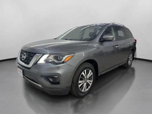Gun Metallic 2019 Nissan Pathfinder S