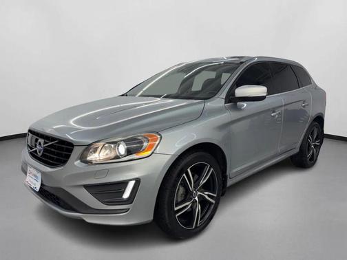 2017 Volvo XC60 T6 R-Design