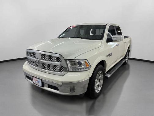 Pearl White 2017 RAM 1500 Laramie