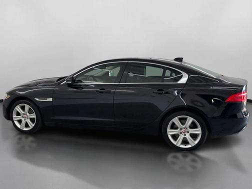 2018 Jaguar XE 25t Prestige