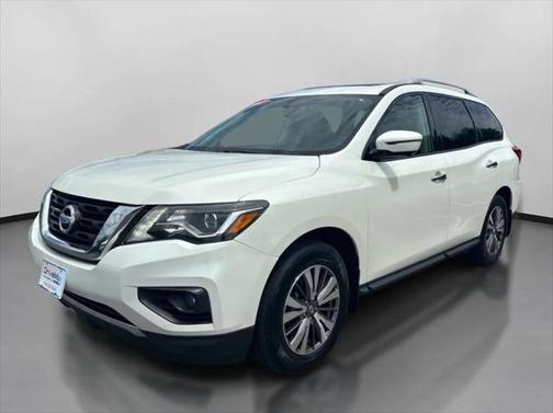 2017 Nissan Pathfinder SL