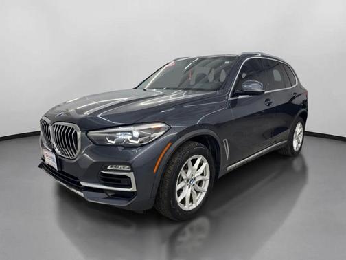 Black 2019 BMW X5 xDrive40i