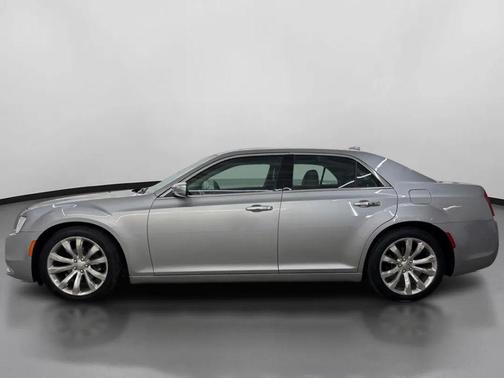 Billet Silver Metallic Clearcoat 2017 Chrysler 300C Base