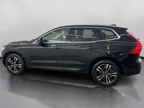 2020 Volvo XC60 T6 Momentum
