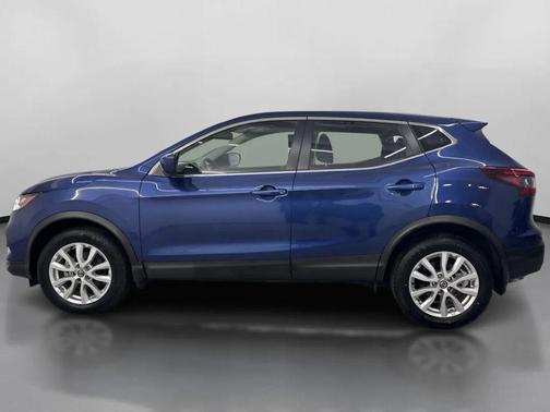 2022 Nissan Rogue Sport S