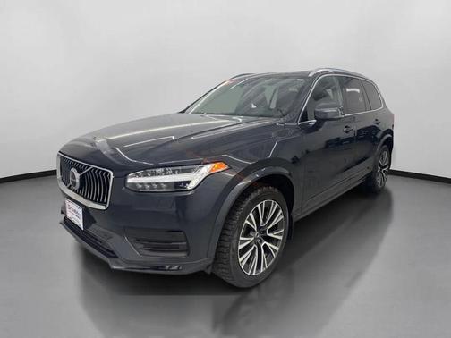 2021 Volvo XC90 T5 Momentum