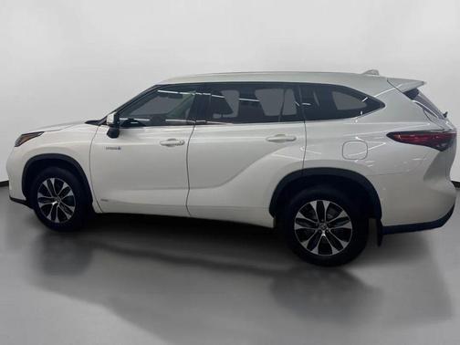 2020 Toyota Highlander Hybrid XLE