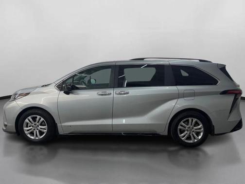 Silver 2021 Toyota Sienna XSE 7 Passenger
