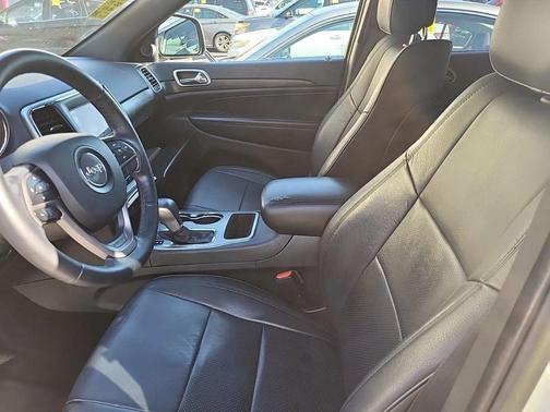 2018 Jeep Grand Cherokee Laredo