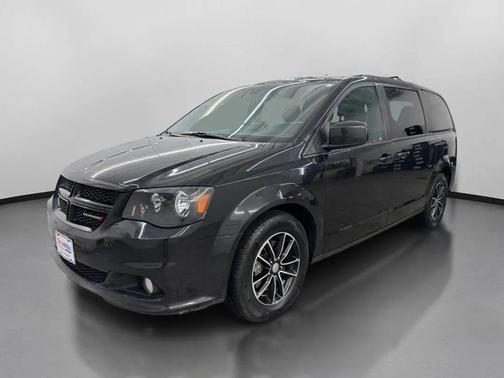 Black Onyx Crystal Pearlcoat 2018 Dodge Grand Caravan GT