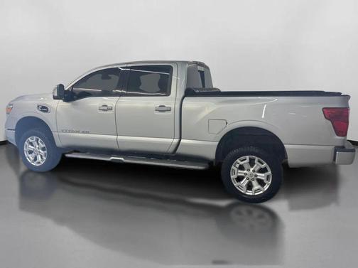 2016 Nissan Titan XD SL