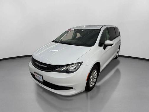 Bright White Clearcoat 2023 Chrysler Voyager LX
