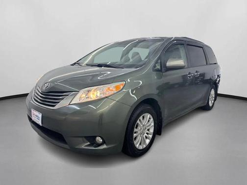 2014 Toyota Sienna XLE
