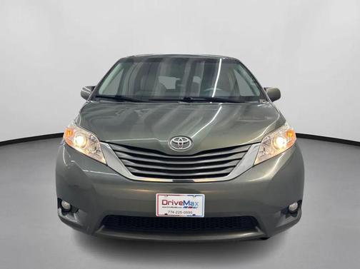 2014 Toyota Sienna XLE