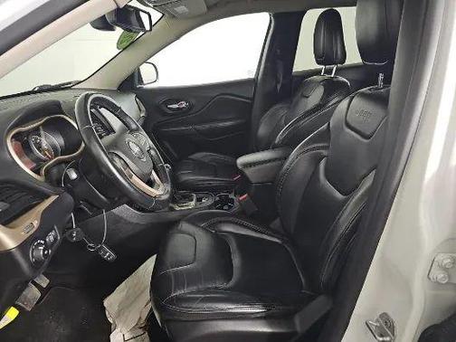 Bright White Clearcoat 2017 Jeep Cherokee Sport
