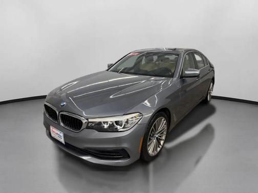 2019 BMW 530 530i