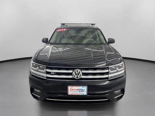Black 2019 Volkswagen Atlas 3.6L SE w/Technology