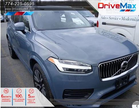 2022 Volvo XC90 T6 Momentum