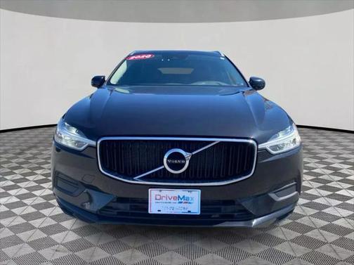 2020 Volvo XC60 T6 Momentum