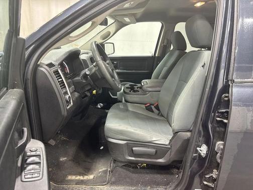 Maximum Steel Metallic Clearcoat 2019 RAM 1500 Express