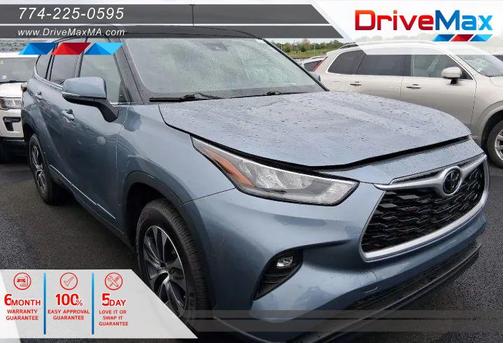 Moon Dust 2020 Toyota Highlander XLE