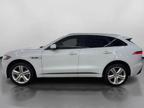 2018 Jaguar F-PACE 25t R-Sport
