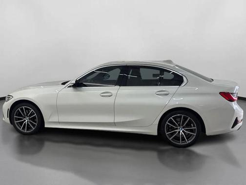 Mineral White Metallic 2021 BMW 330 xDrive