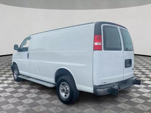 2022 GMC Savana 2500 Work Van
