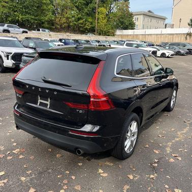 2018 Volvo XC60 T5 Momentum