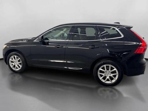 2018 Volvo XC60 T5 Momentum