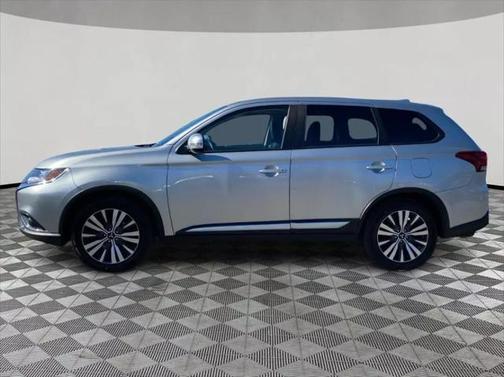 2019 Mitsubishi Outlander LE