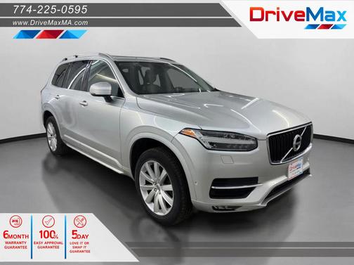 Bright Silver Metallic 2018 Volvo XC90 T6 Momentum