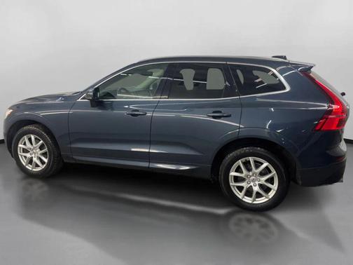 2019 Volvo XC60 T5 Momentum
