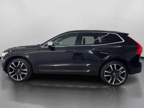 2018 Volvo XC60 T5 R-Design