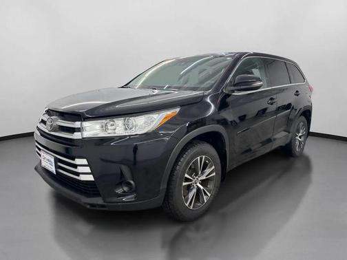 2018 Toyota Highlander LE