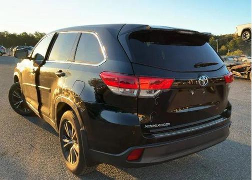 2018 Toyota Highlander LE