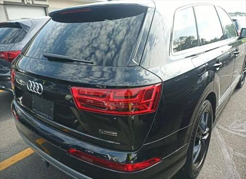 2019 Audi Q7 55 Premium Plus
