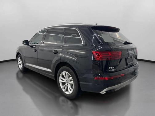 2017 Audi Q7 3.0T Premium