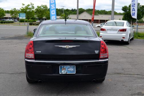 2008 Chrysler 300C Base