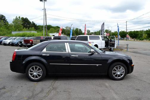 2008 Chrysler 300C Base