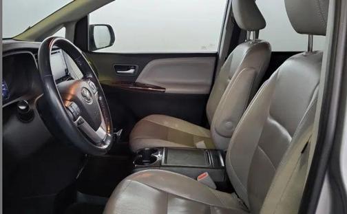 2018 Toyota Sienna Limited Premium