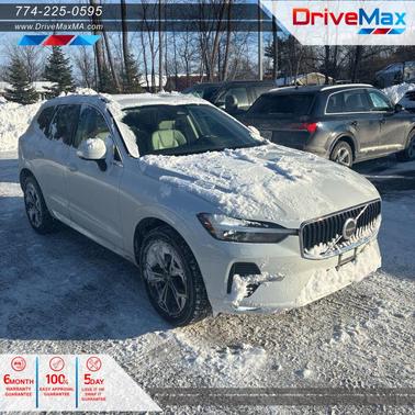 2022 Volvo XC60 B5 Momentum