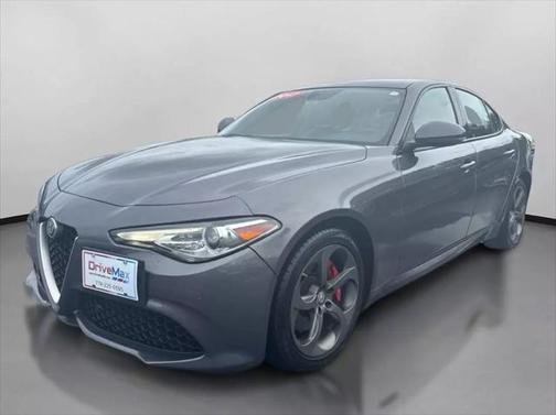 2017 Alfa Romeo Giulia Base