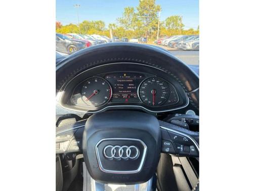 Black 2017 Audi Q7 2.0T Premium
