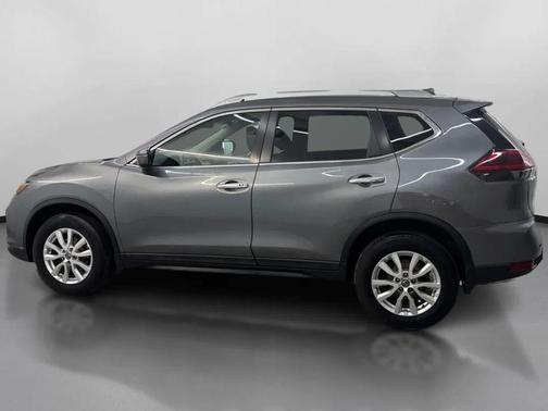 Gray 2018 Nissan Rogue SV